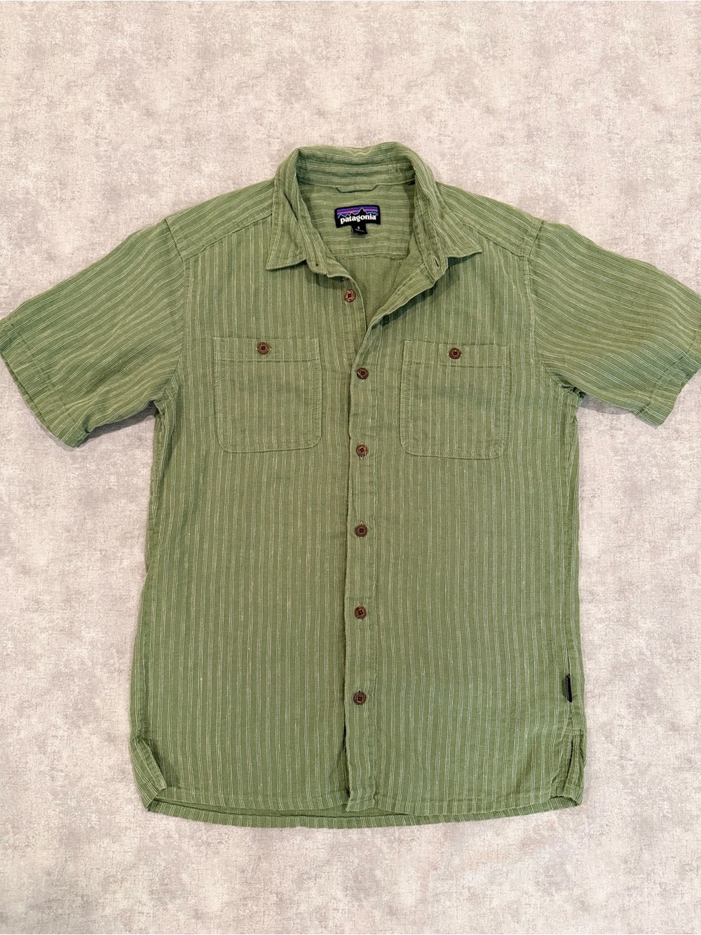 Patagonia Light Olive Green Short-Sleeve Button-Down Shirt